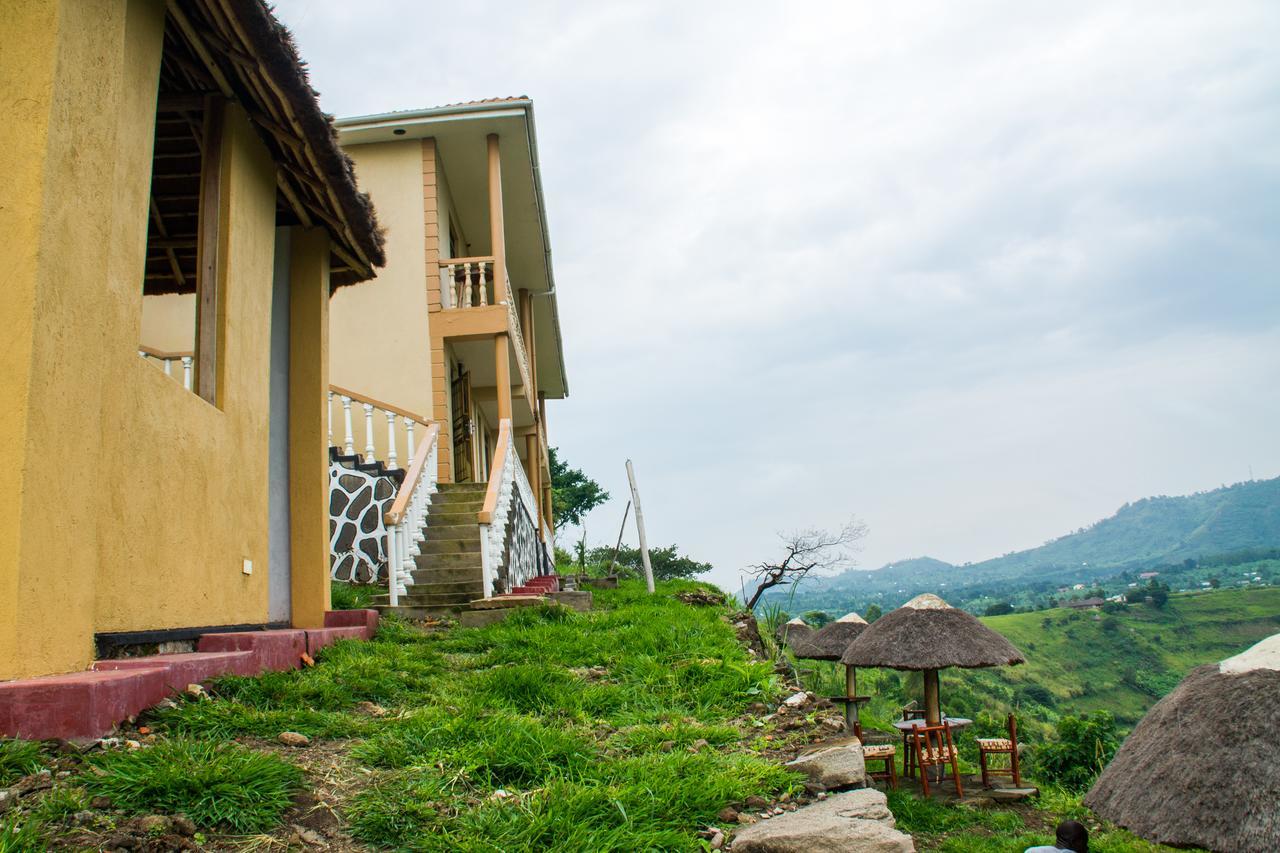 Queen Elizabeth PVT Lodge Kichwamba Exterior foto