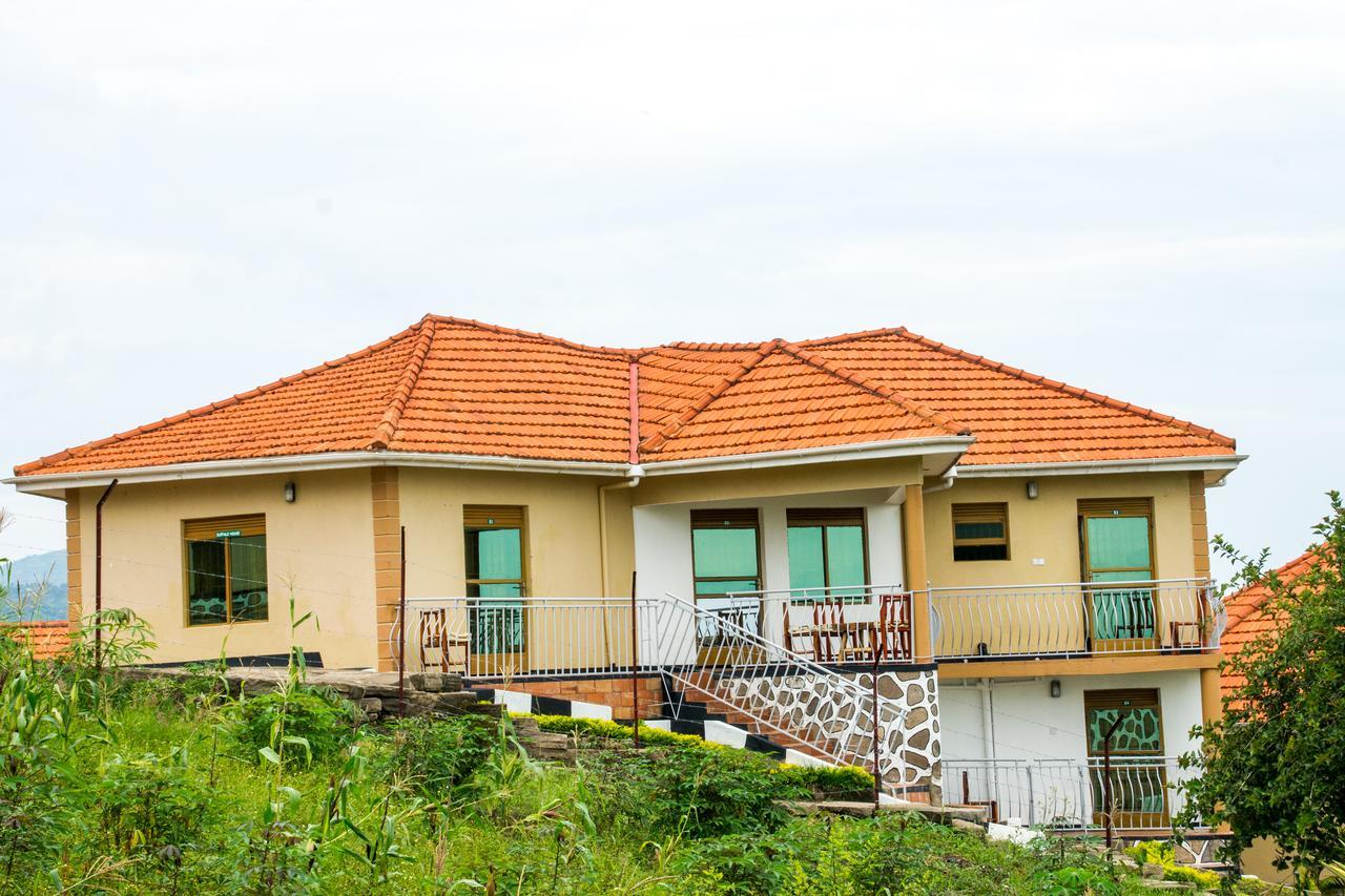 Queen Elizabeth PVT Lodge Kichwamba Exterior foto